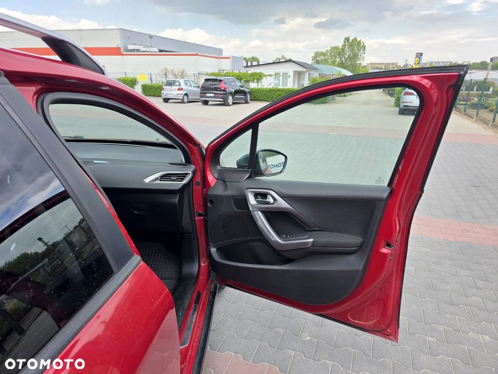 Peugeot 2008 PureTech 110 Style - 12