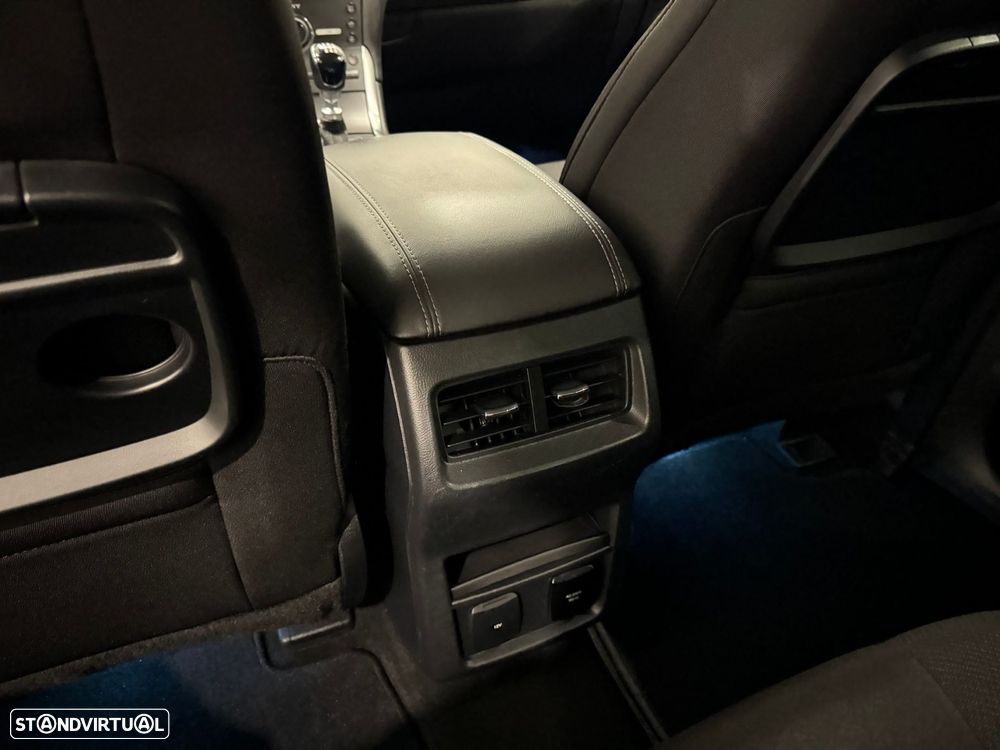 Ford S-Max 2.0 TDCi Titanium - 34