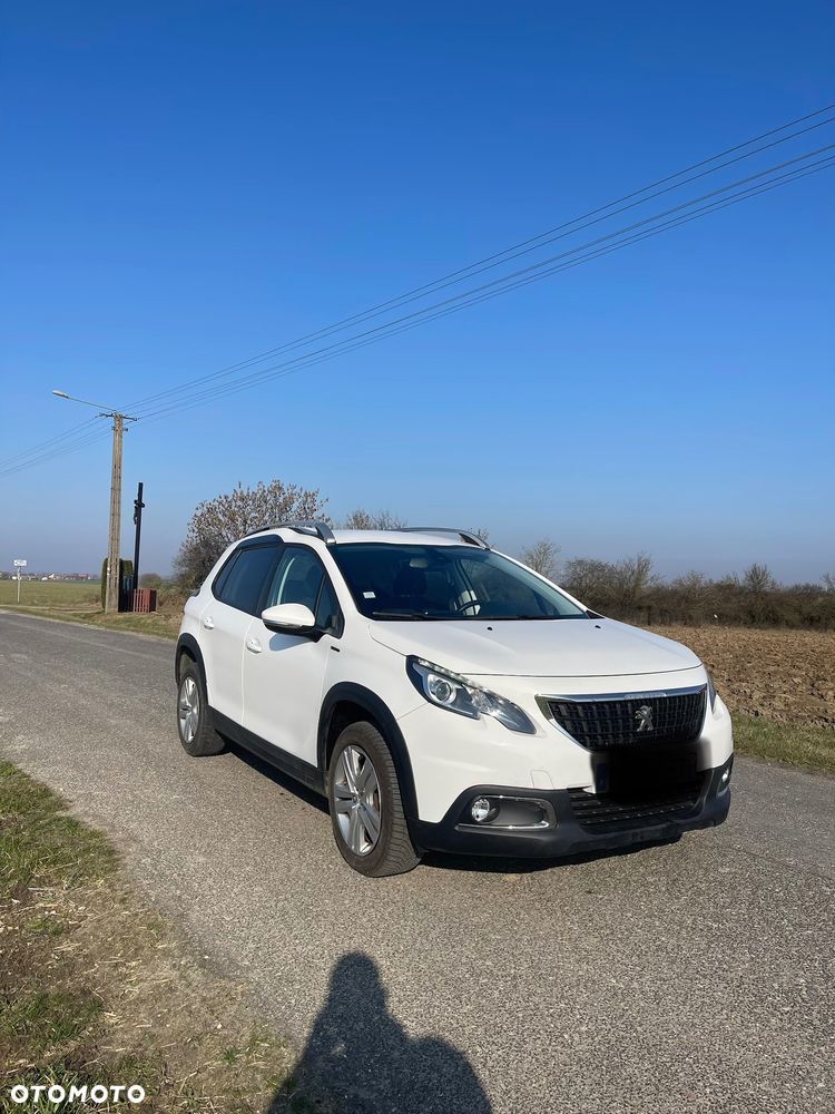 Peugeot 2008 BlueHDi 100 STOP & START Signature - 1