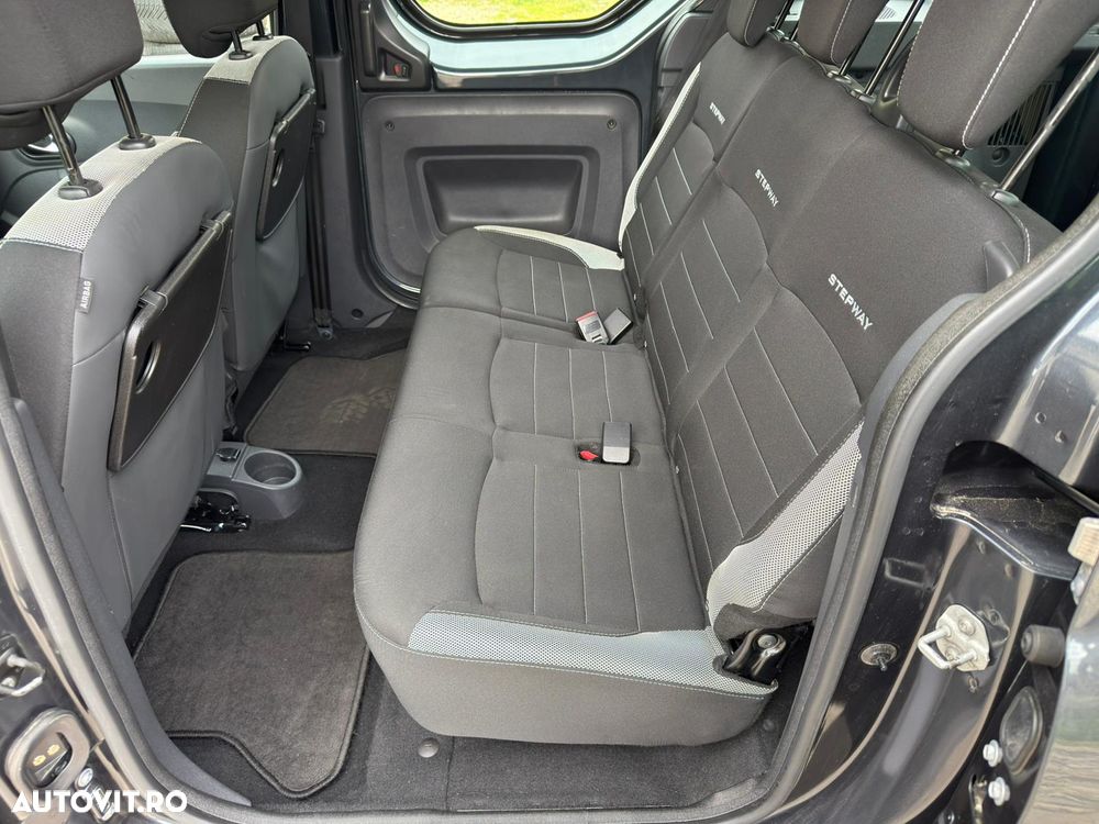 Dacia Dokker Blue dCi 95 Stepway Celebration - 23