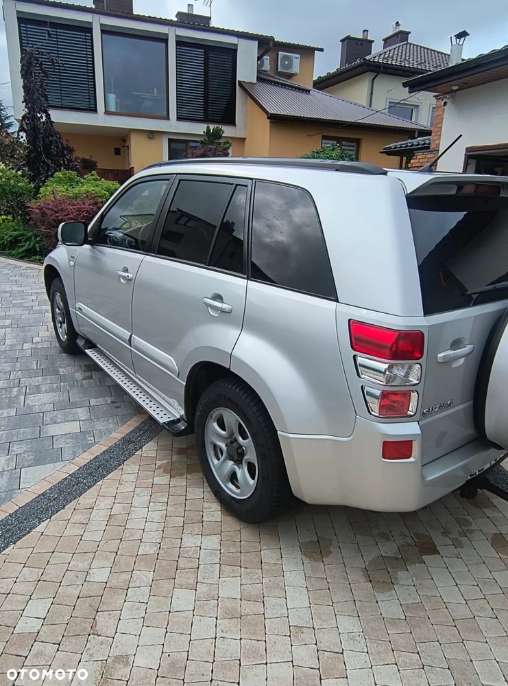 Suzuki Grand Vitara 1.9 DDiS - 4