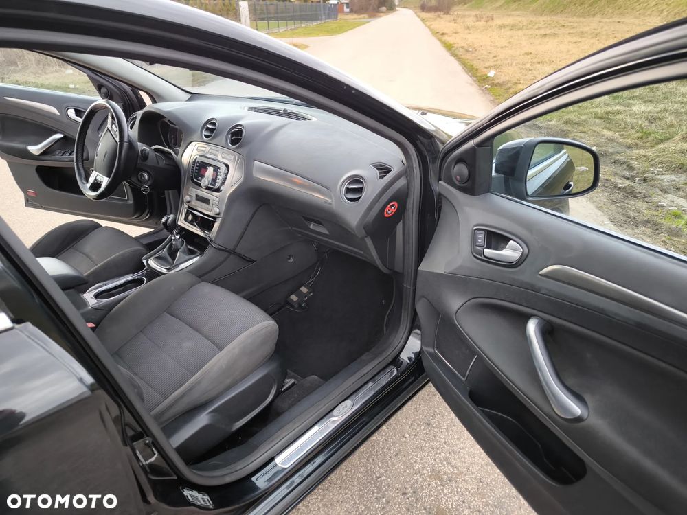 Ford Mondeo 2.0 TDCi Titanium - 16