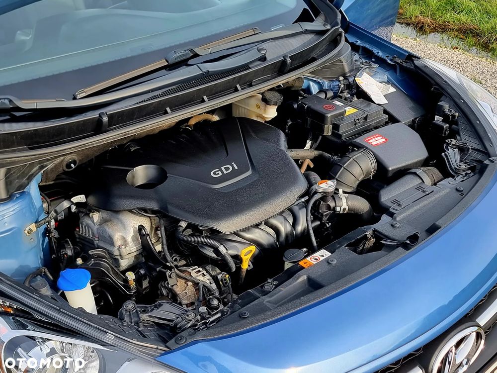 Hyundai i30 Kombi 1.6 GDi DCT Style - 33