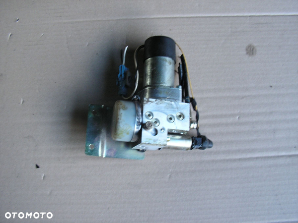 Pompa hydrauliczna klapy HB70087-002 BMW e65