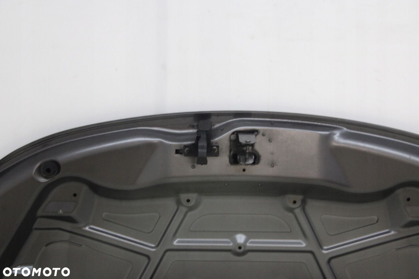PEUGEOT 2008 I LIFT 2016R- MASKA POKRYWA SILNIKA EVL - KOD LAKIERU - 10