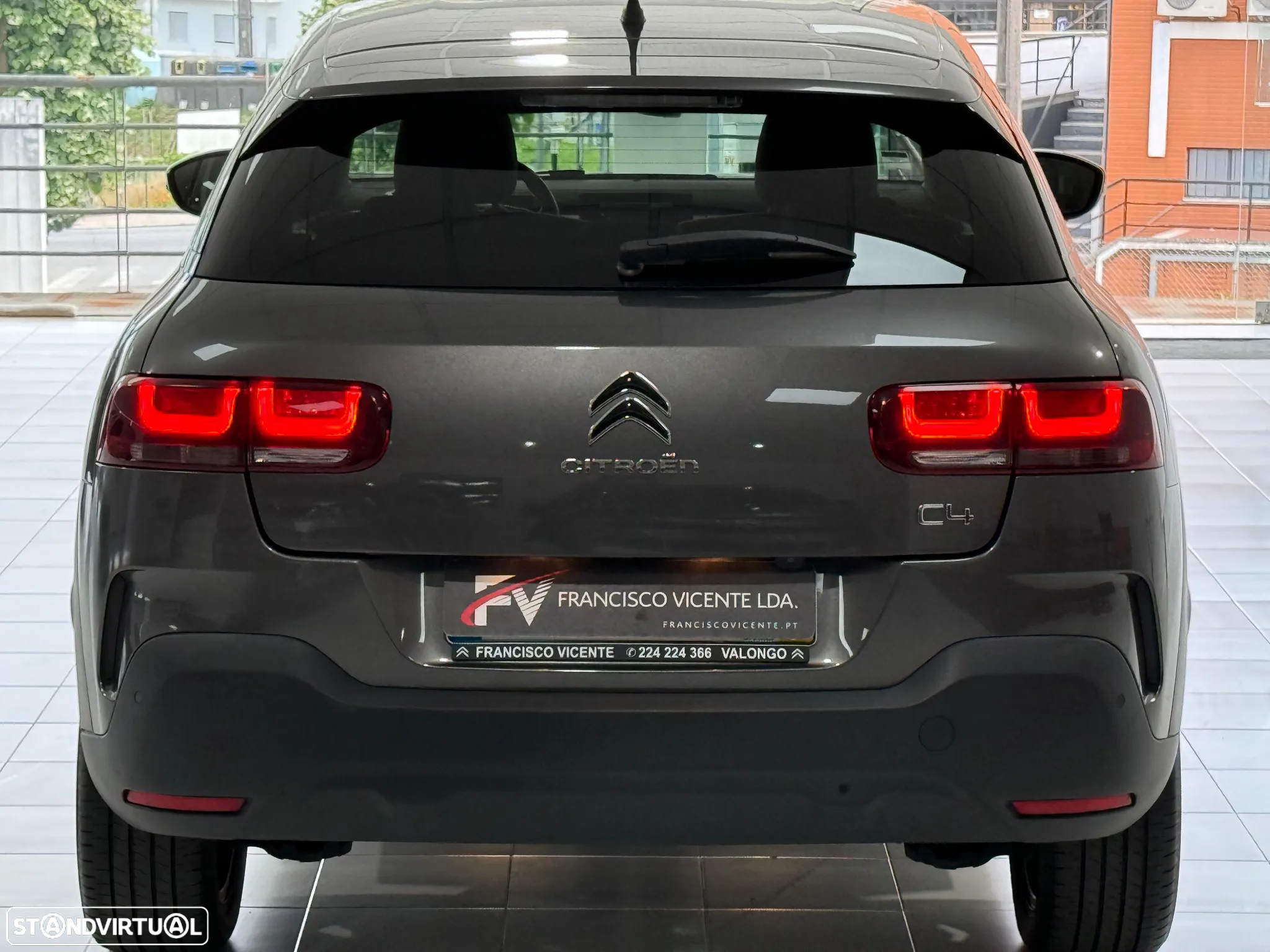 Citroën C4 Cactus 1.2 PureTech Shine - 50