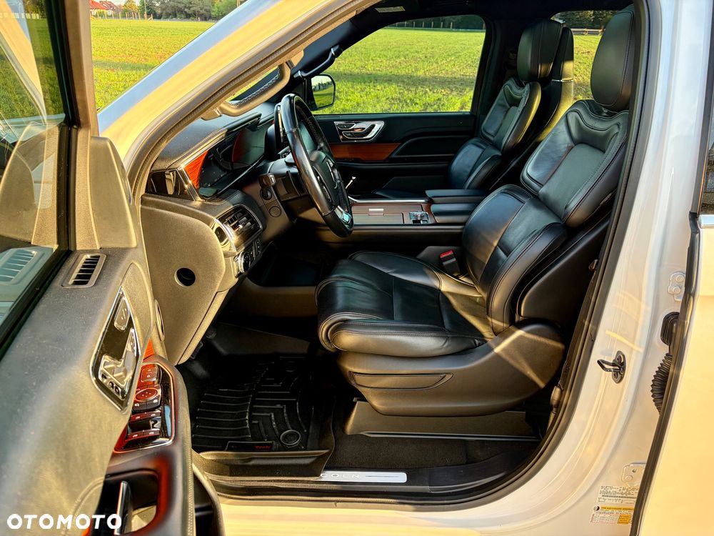 Lincoln Navigator - 29