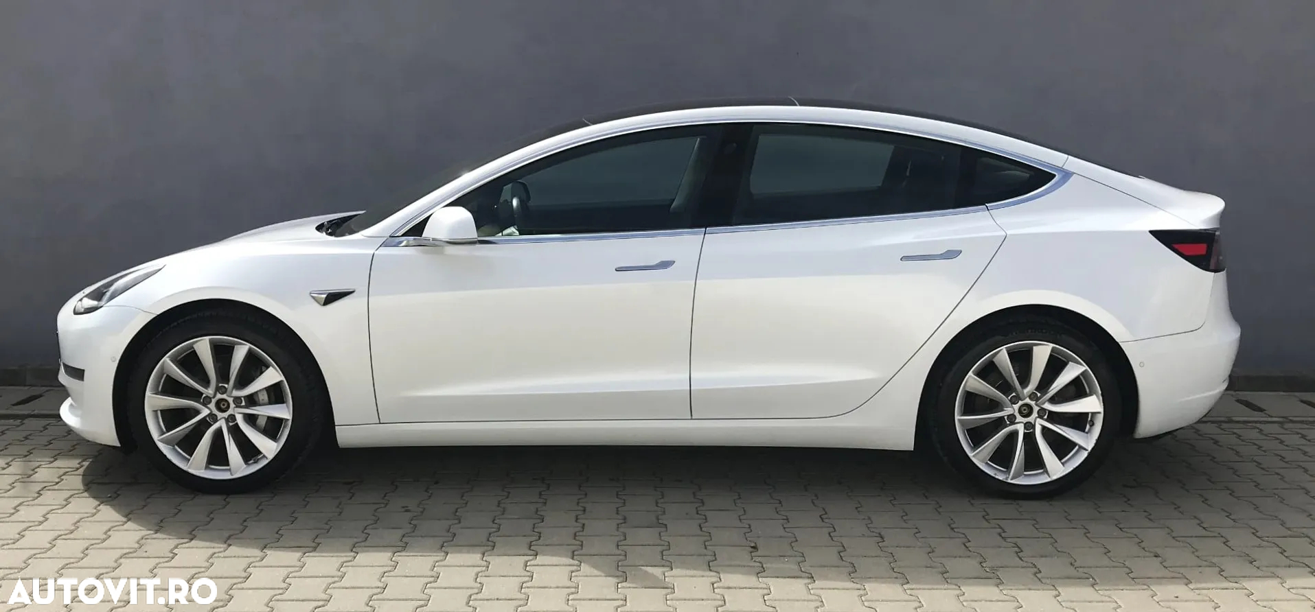 Tesla Model 3 AWD Dual Motor - 10