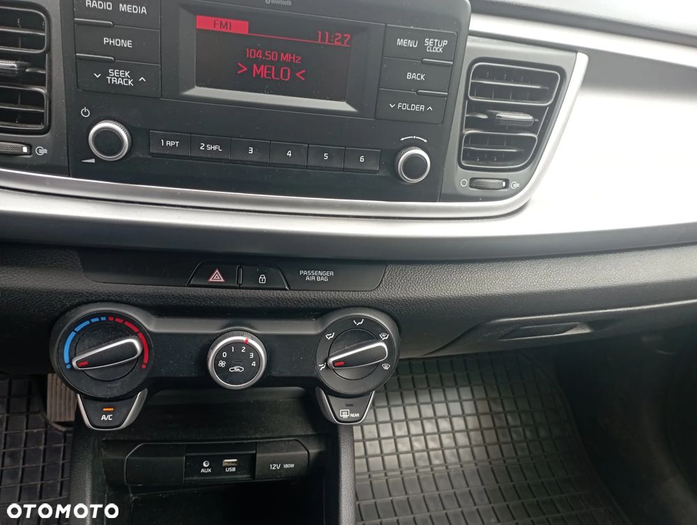 Kia Rio 1.2 M - 10