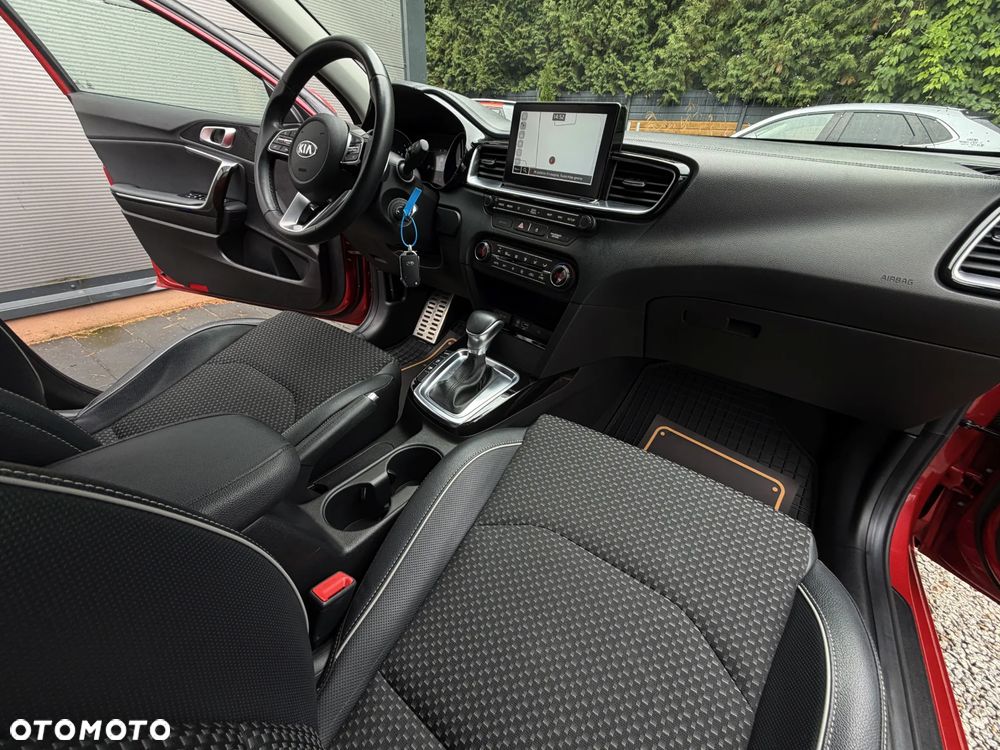 Kia Ceed - 15