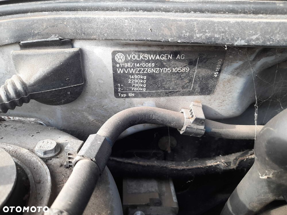 Volkswagen Polo - 7
