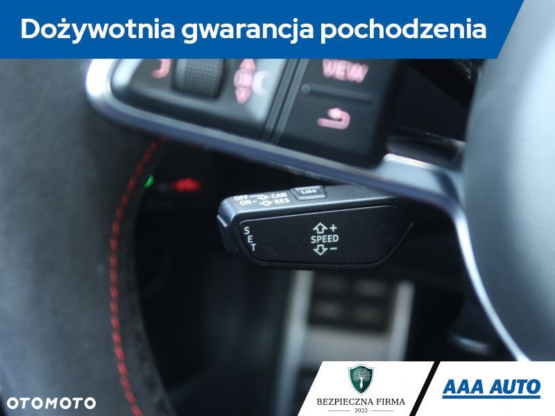 Audi TT S Coupé - 22