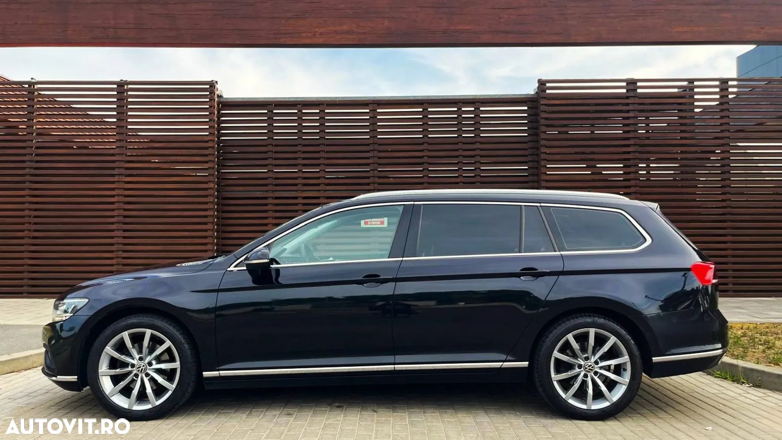 Volkswagen Passat Variant 2.0 TDI SCR DSG Elegance - 7