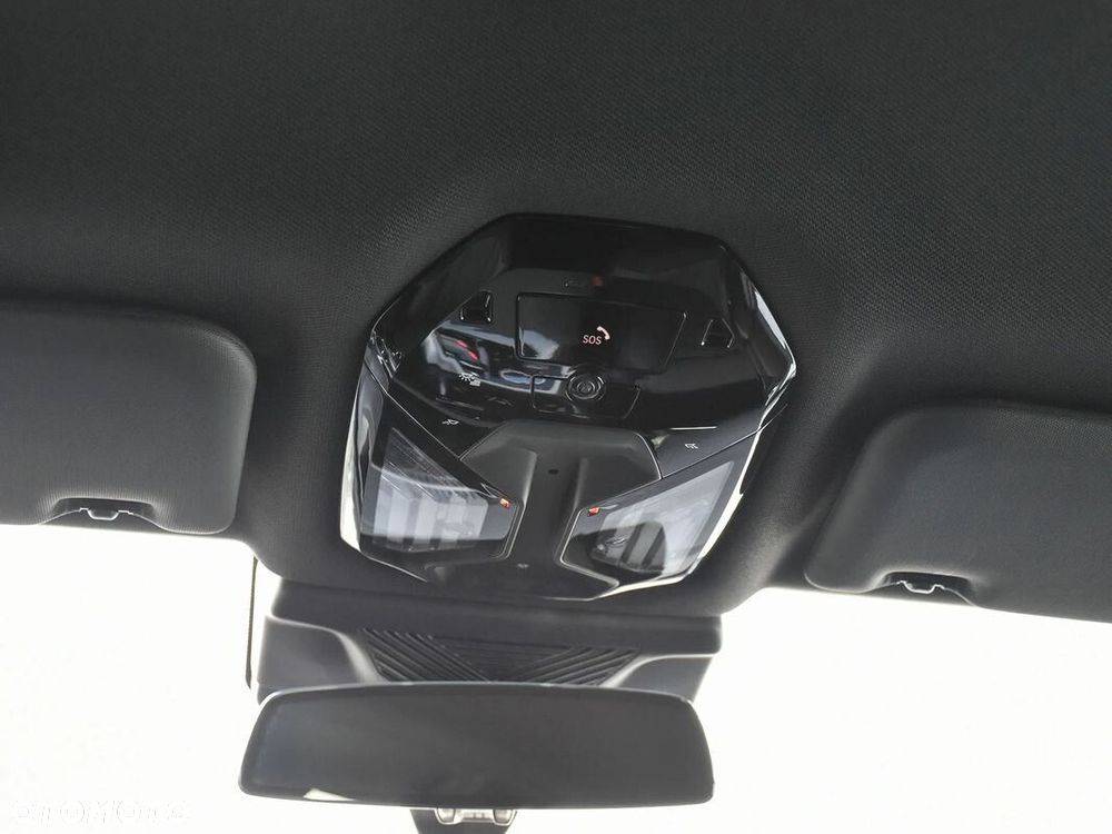 BMW X3 xDrive20d mHEV - 36