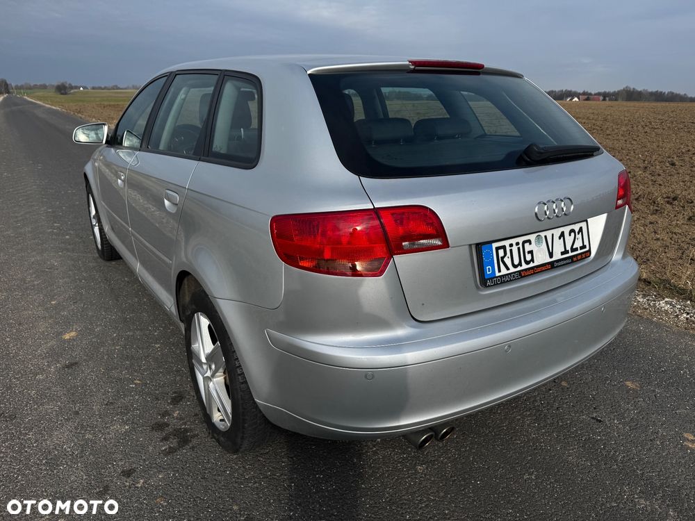 Audi A3 Sportback 1.4 TFSI Attraction - 11