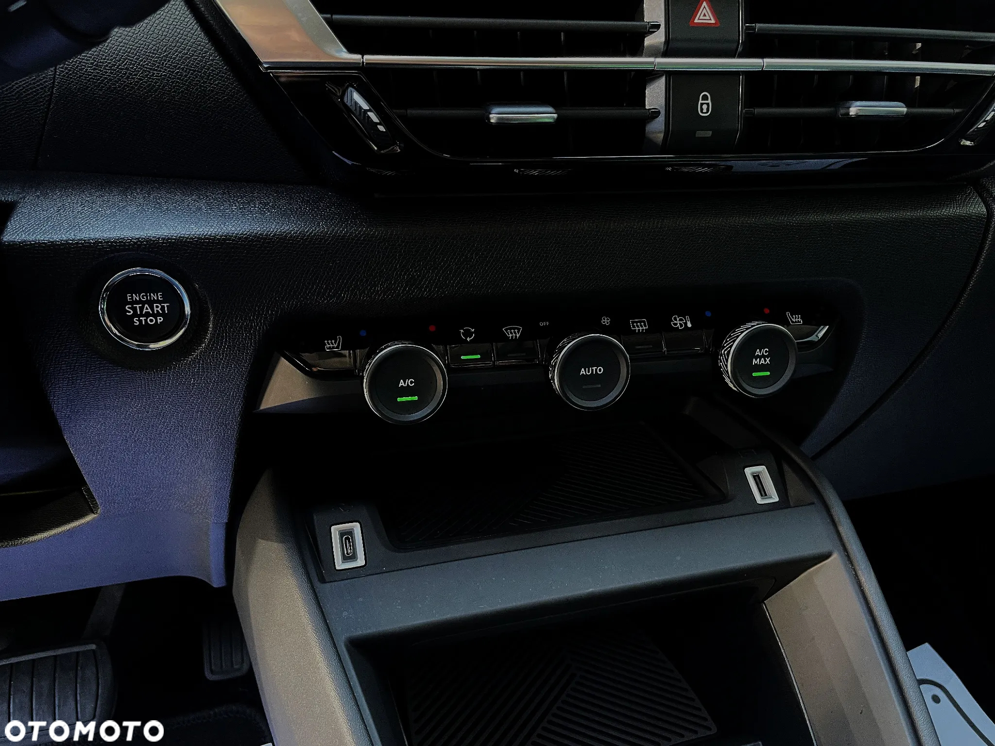 Citroën C4 PureTech 130 Stop&Start EAT8 SHINE - 31
