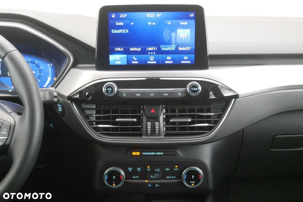 Ford Kuga - 10
