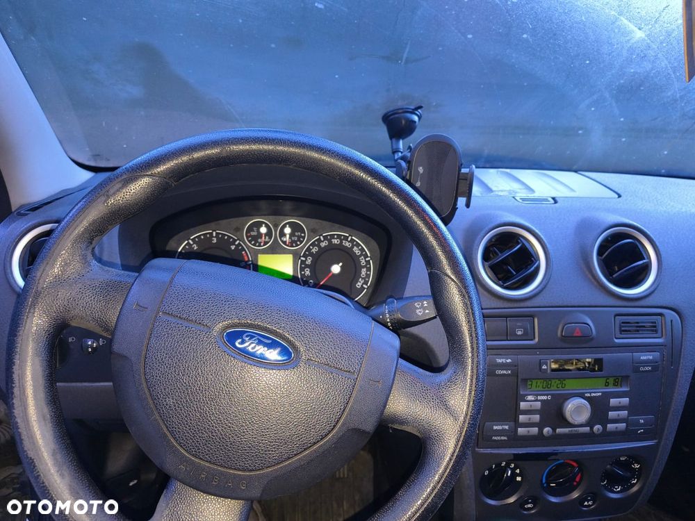 Ford Fusion - 3