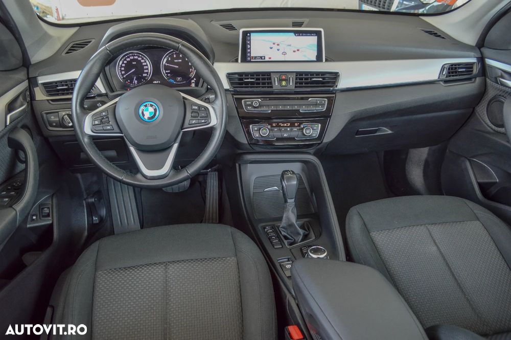 BMW X1 xDrive25e Sport Line - 6