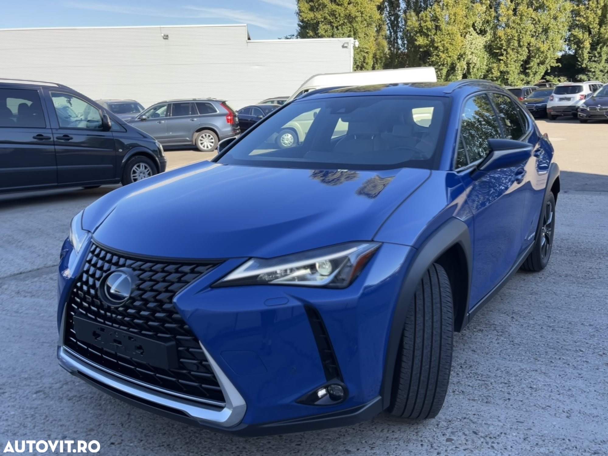 Lexus UX 250h 2.0L HEV 20H- (178 HP) 4X4 CVT Luxury - 4