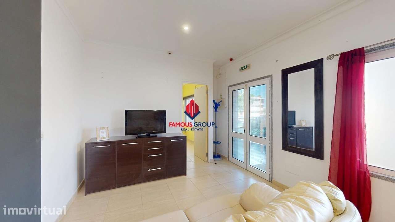 Apartamento T1 com garagem em condomínio fechado com piscina - Grande imagem: 4/40