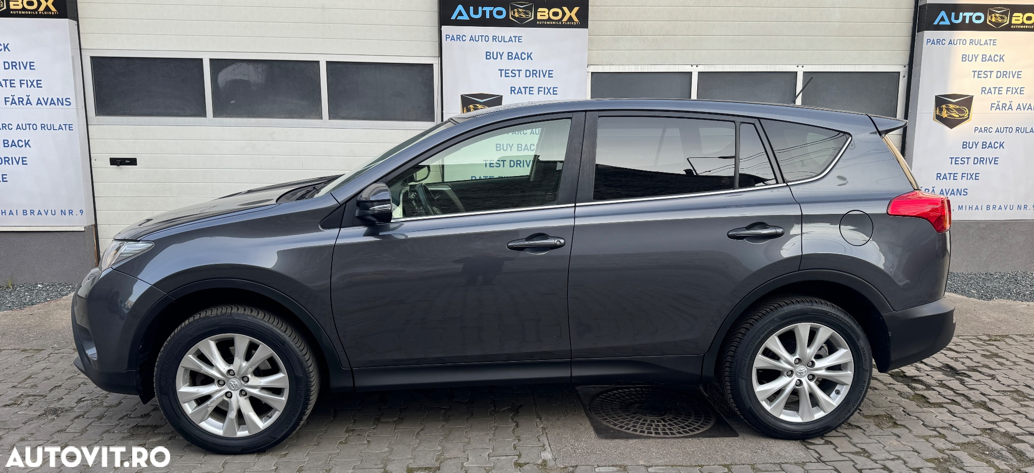 Toyota RAV4 2.2 D-4D 4x4 Edition S - 4
