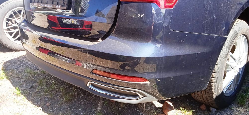 Na części Audi A6 C8 2.0 TDI LX5B drzwi zderzak klapa błotnik deska wyświetlacz fotel kanapa - 10