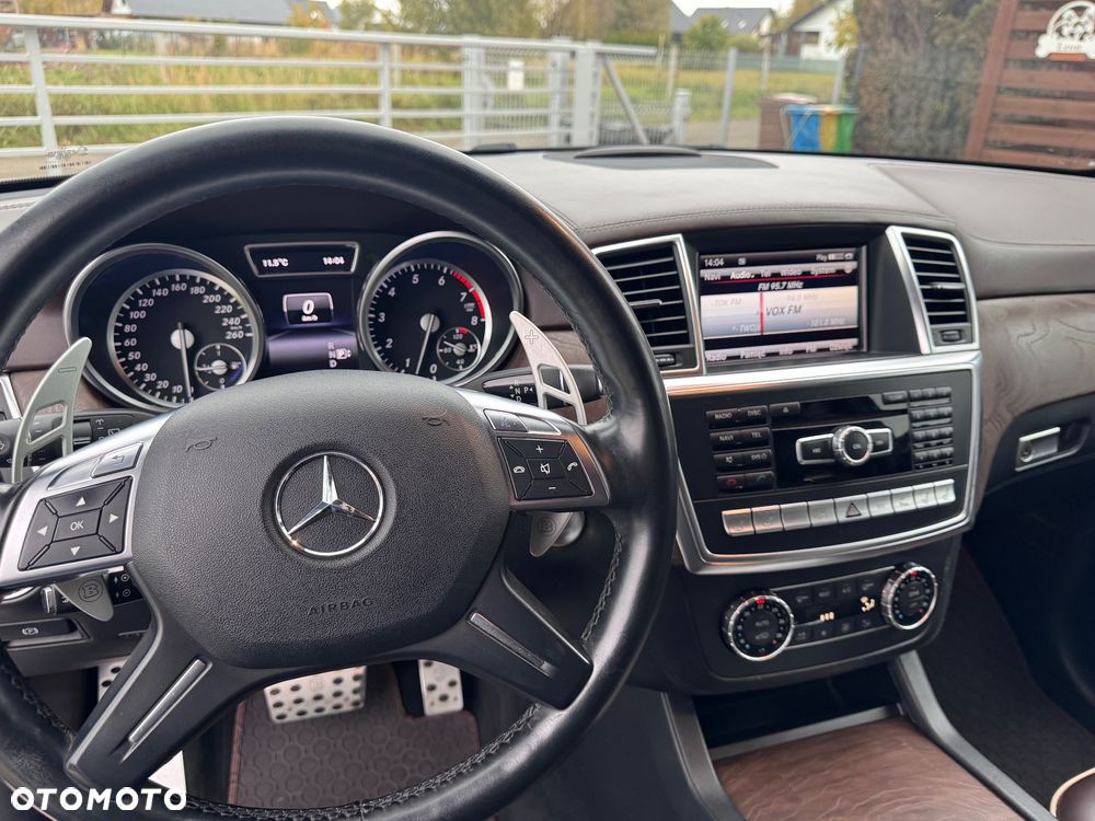 Mercedes-Benz GL - 12