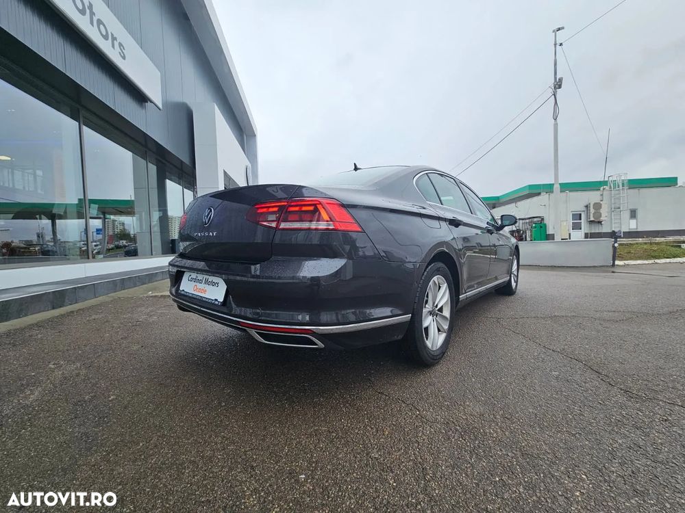 Volkswagen Passat 2.0 TDI DSG Highline - 4