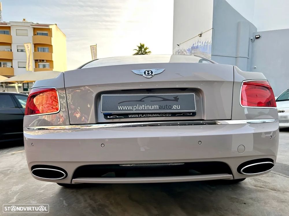 Bentley Continental Flying Spur - 47