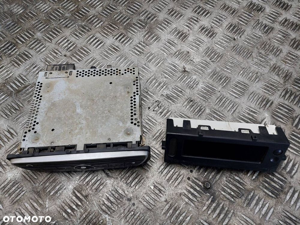RADIO ODTWARZACZ  RENAULT MEGANE III 281150030R 280349044R - 2