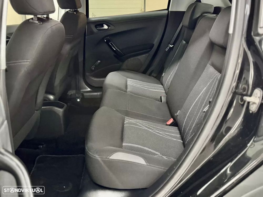 Peugeot 208 1.4 HDi Active - 39