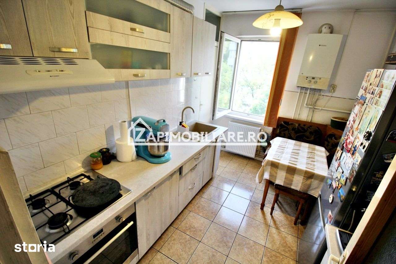 Apartament 2 camere,50mp,conf.1,cartier Tudor, bloc izolat — fotografia 3