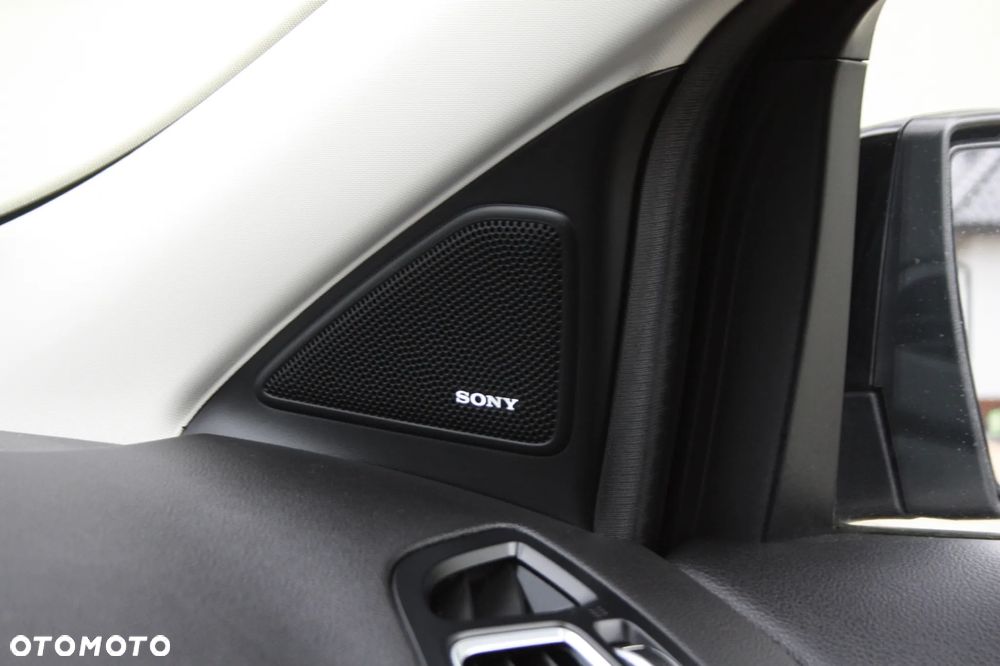 Ford Kuga 1.5 EcoBoost 2x4 Titanium - 36