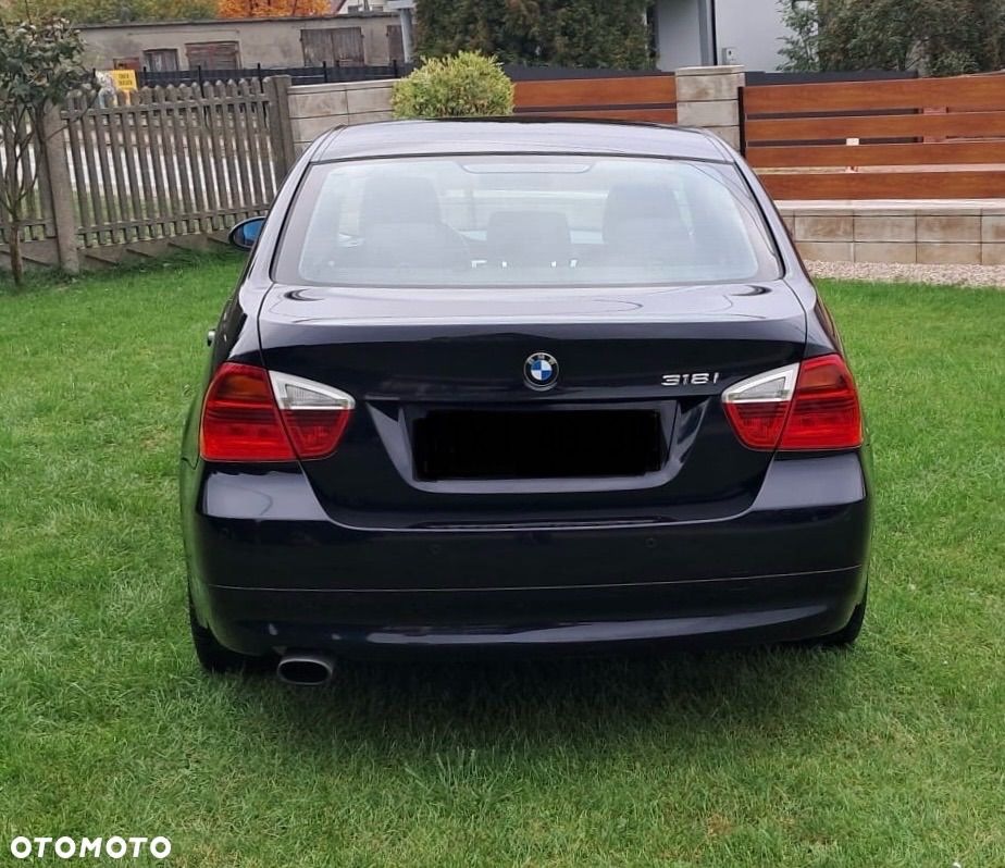 BMW Seria 3 318i - 10