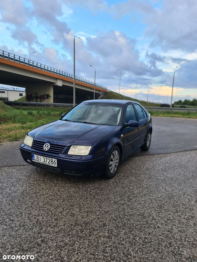 Volkswagen Bora - 1