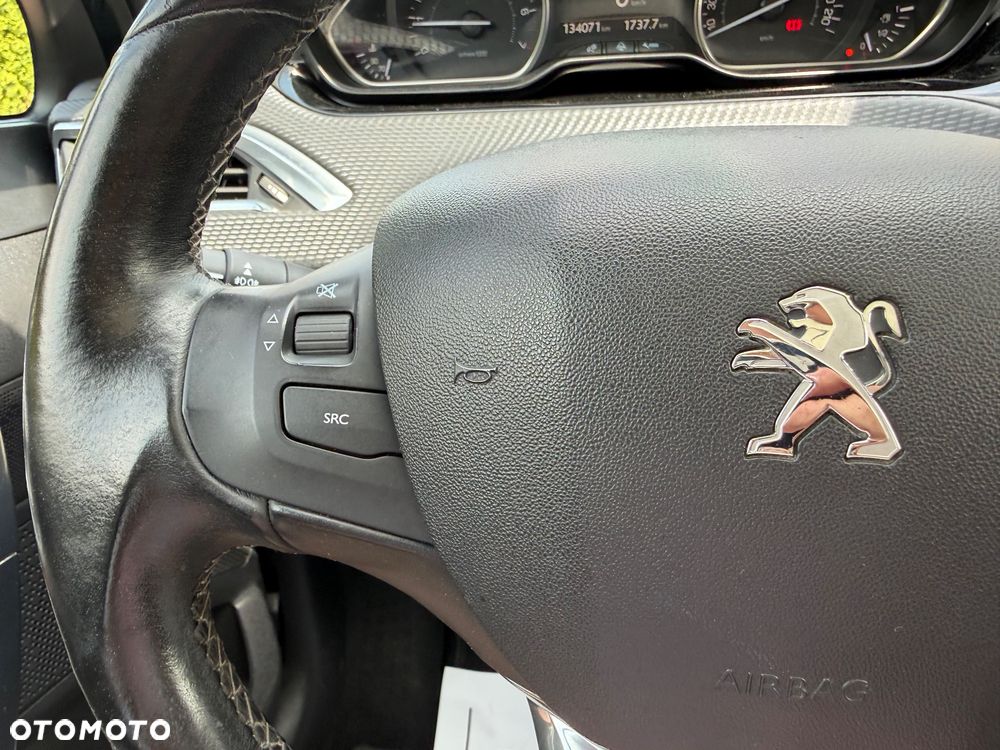 Peugeot 2008 PureTech 110 Stop&Start Allure - 23