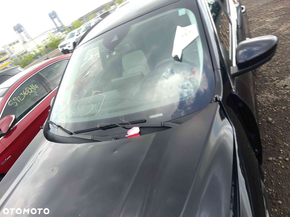Ford Escape 2.0 EcoBoost AWD Titanium - 11