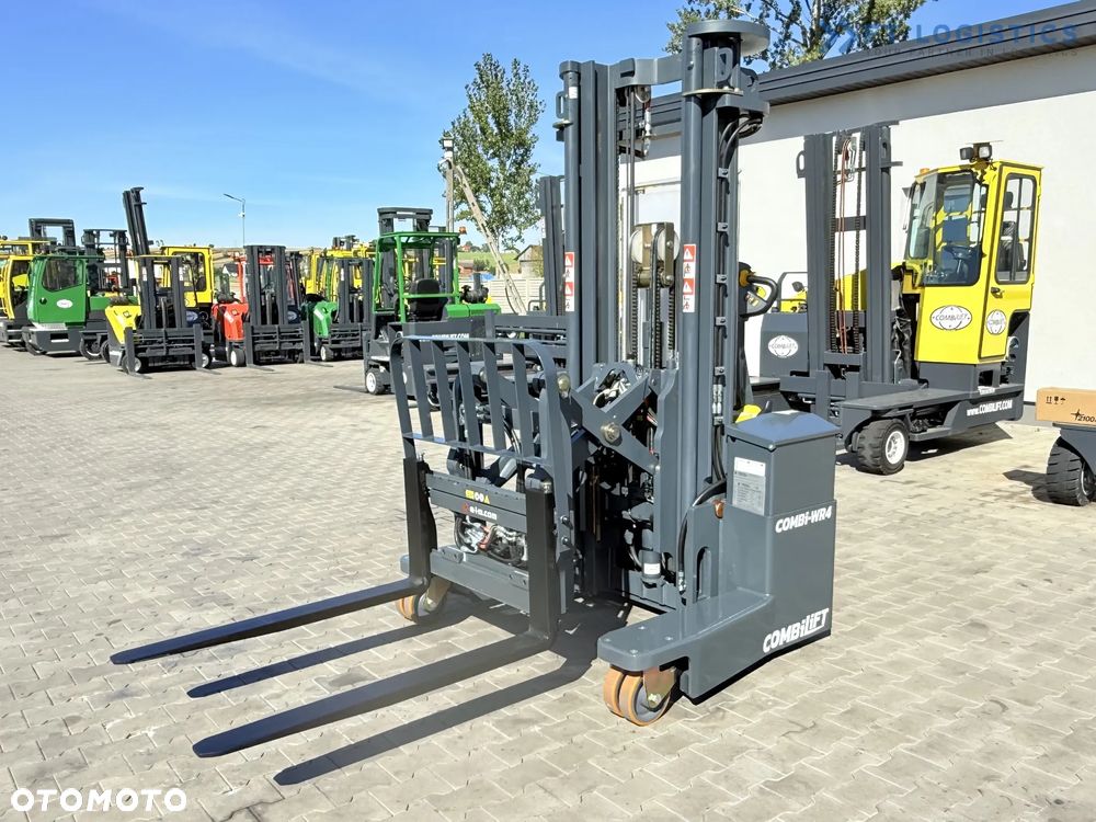 Combilift WÓZEK CZTEROKIERUNKOWY - WIELOKIERUNKOWY 2000KG / WR-4  / ELEKTRYCZNY / TRIPLEX 5500MM / GWARANCJA 2 LATA!!! / FABRYCZNIE NOWY! / POZYCJONER / Szeroka oferta wózków czterokierunkowych i bocznych, dopasowanych do różnorodnych potrzeb i zastosowań - 16