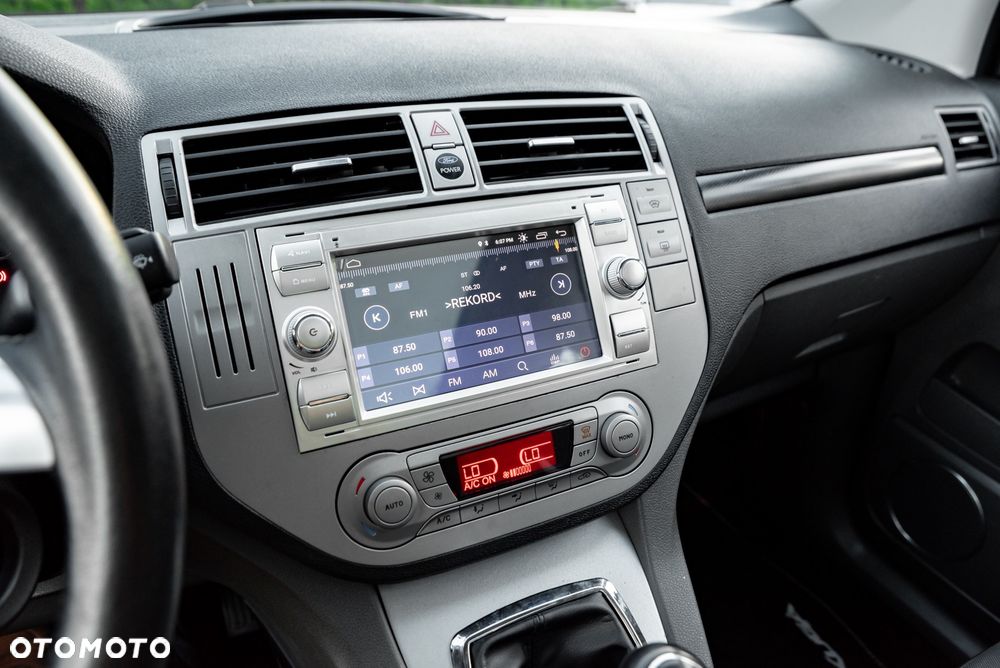 Ford Kuga 2.5 4x4 Trend - 32