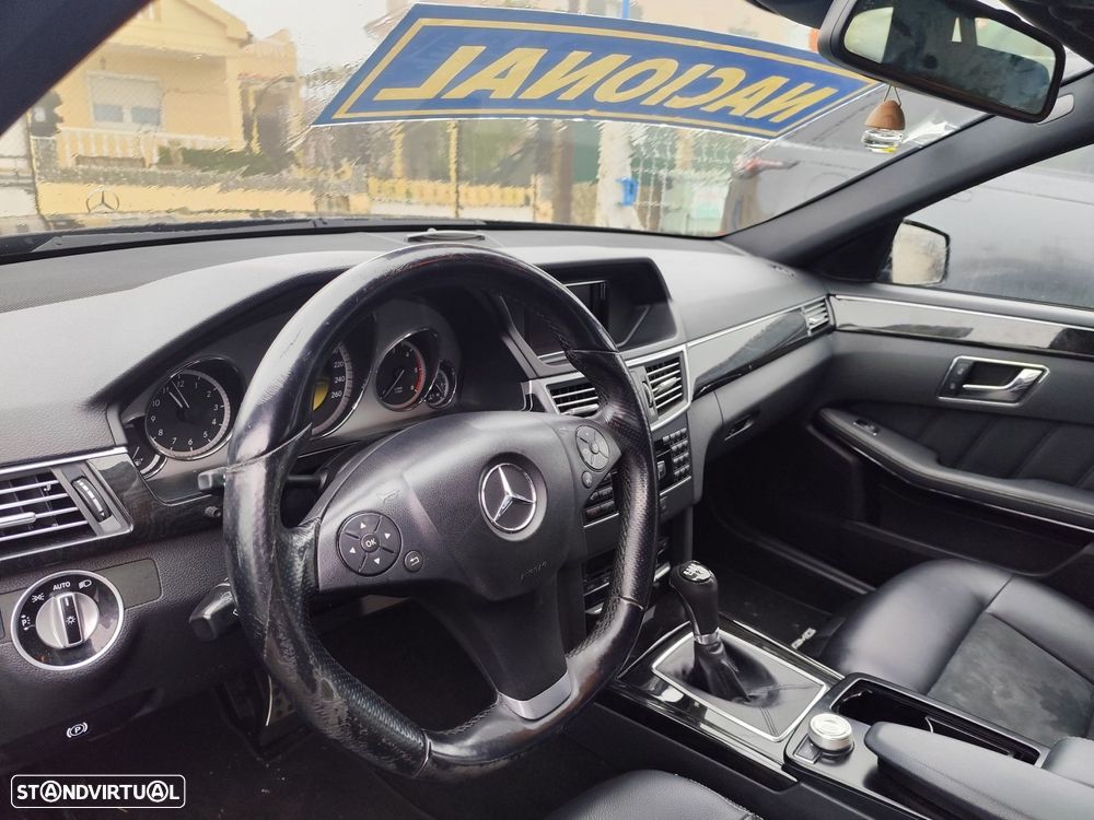 Mercedes-Benz E 250 CDi Avantgarde BlueEfficiency - 11