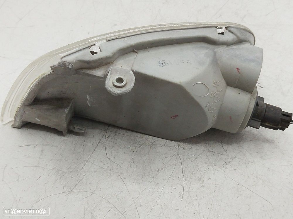 Farolim De Pisca Frente Dto Mitsubishi Lancer Vi (Cj_, Cp_) - 3