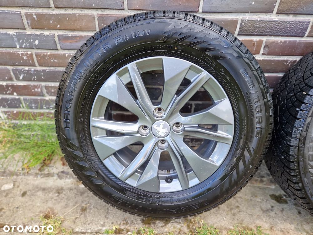 Peugeot 2008 Felgi Opony 16 Komplet - 19