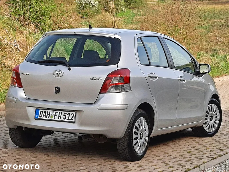 Toyota Yaris 1.33 Sol - 6