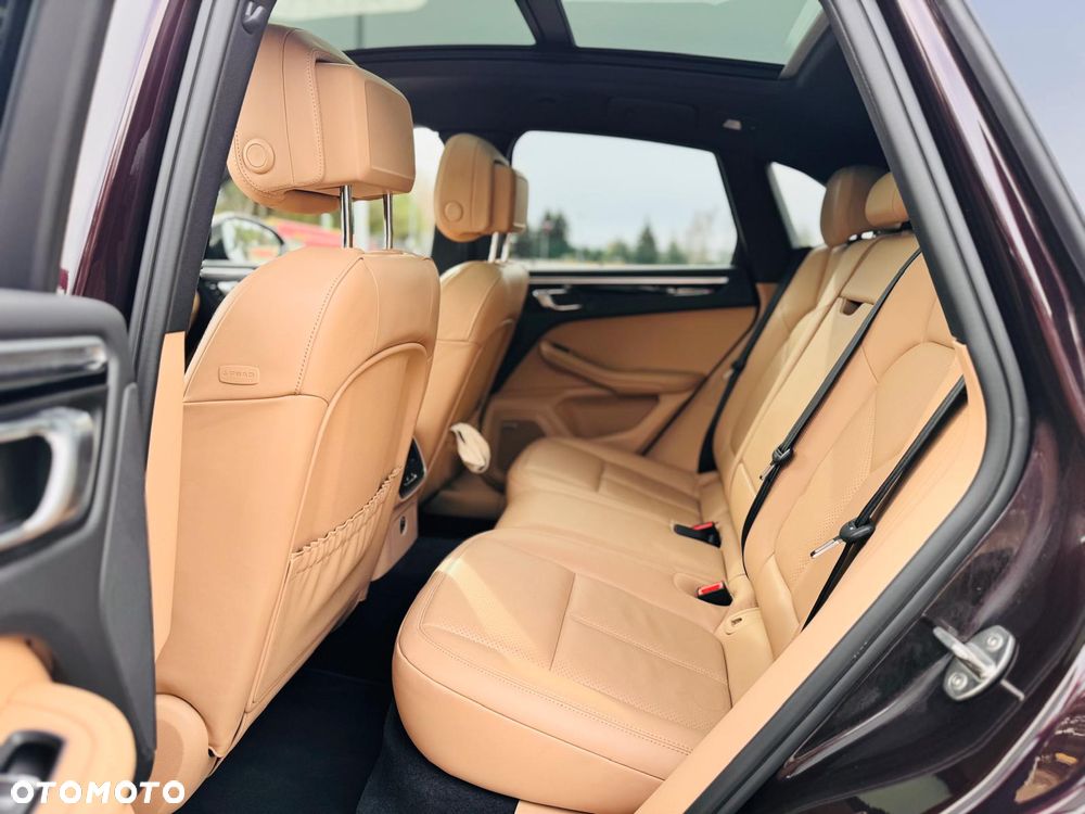 Porsche Macan Standard - 34