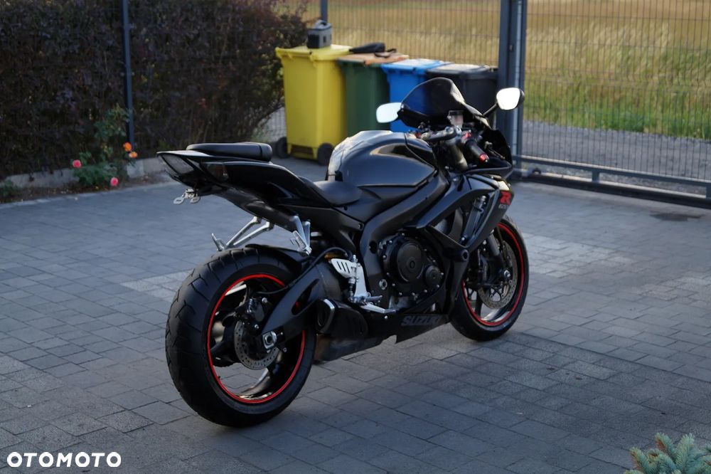 Suzuki GSX-R - 11