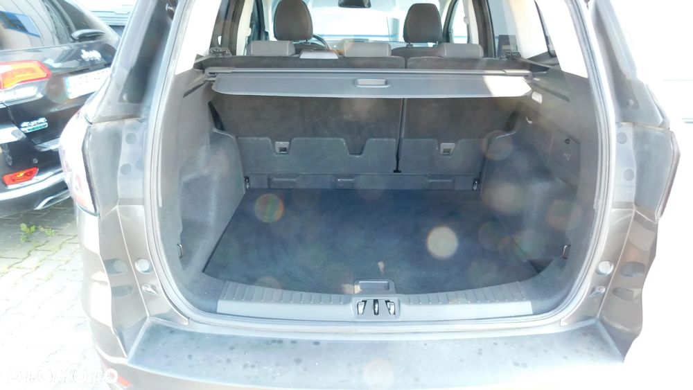Ford Kuga 2.0 TDCi 4x2 Trend - 15