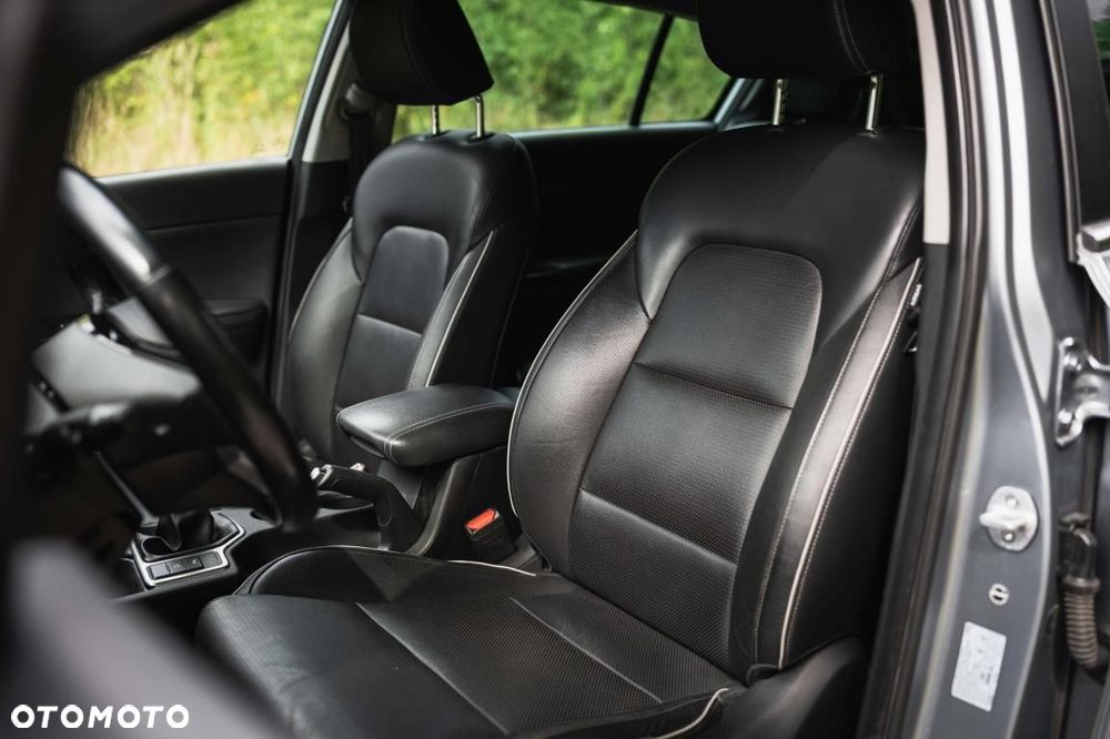 Kia Sportage - 14