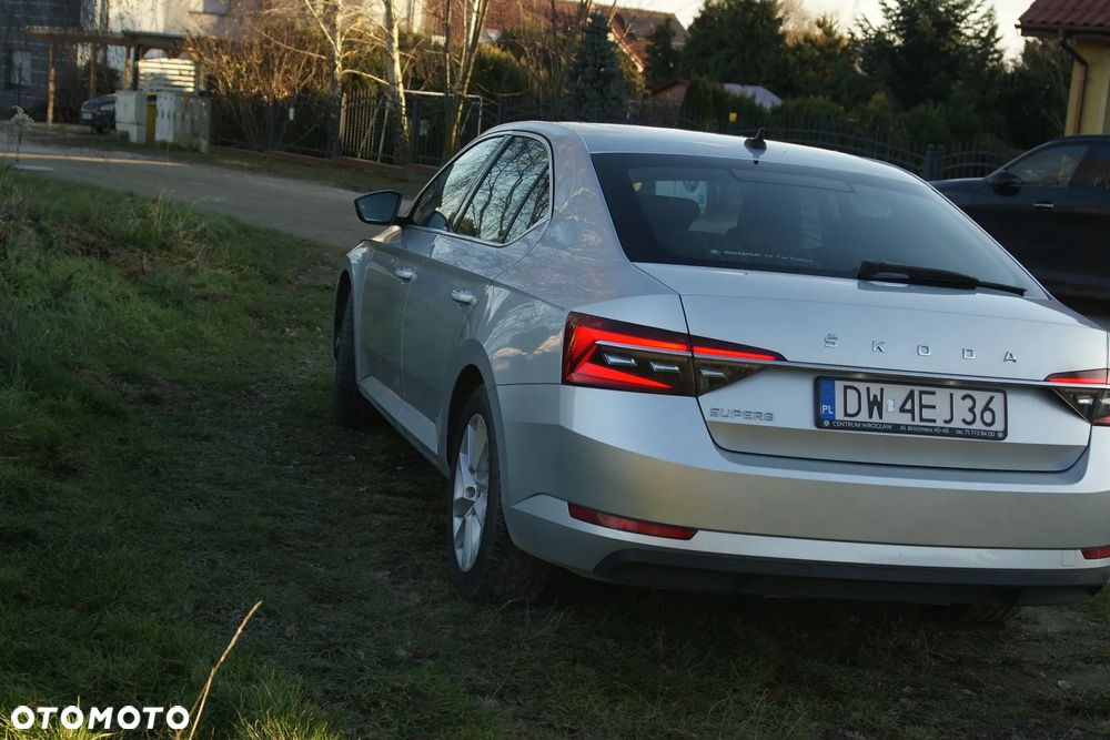 Skoda Superb 2.0 TDI Ambition DSG - 13