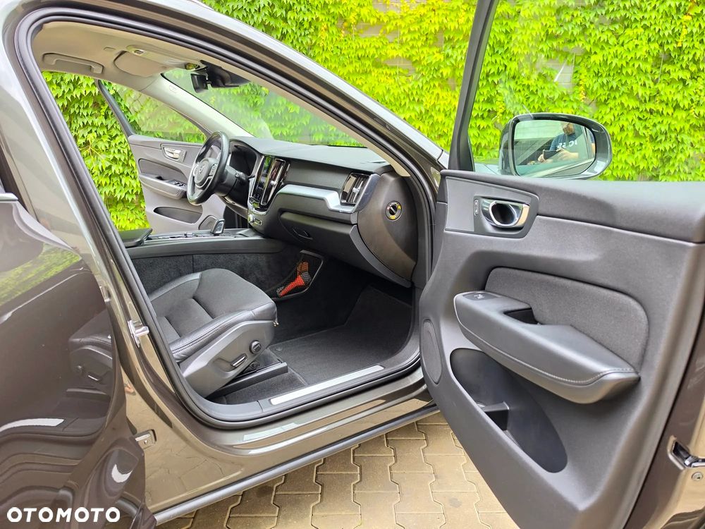 Volvo XC 60 - 38